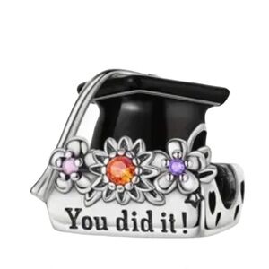 🌺 S925 Graduation Cap Congratulations Charm Pandora Style